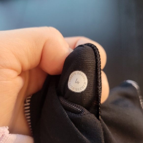 Lululemon Energy Bra SeaWheeze Illusionary White Black Size 4 - Picture 6 of 6